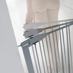 Barrière De Sécurité Easy Loc Grise De Munchkin -Bébés Fournitures Boutique 01174240 3
